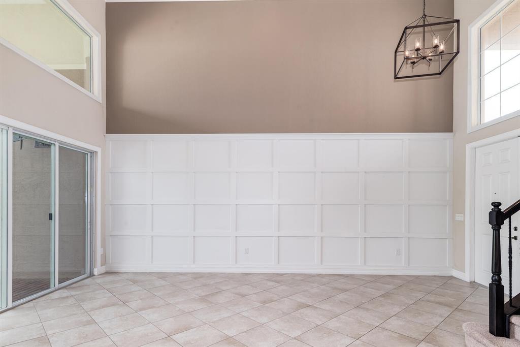 CANYON TRAILS - Residential