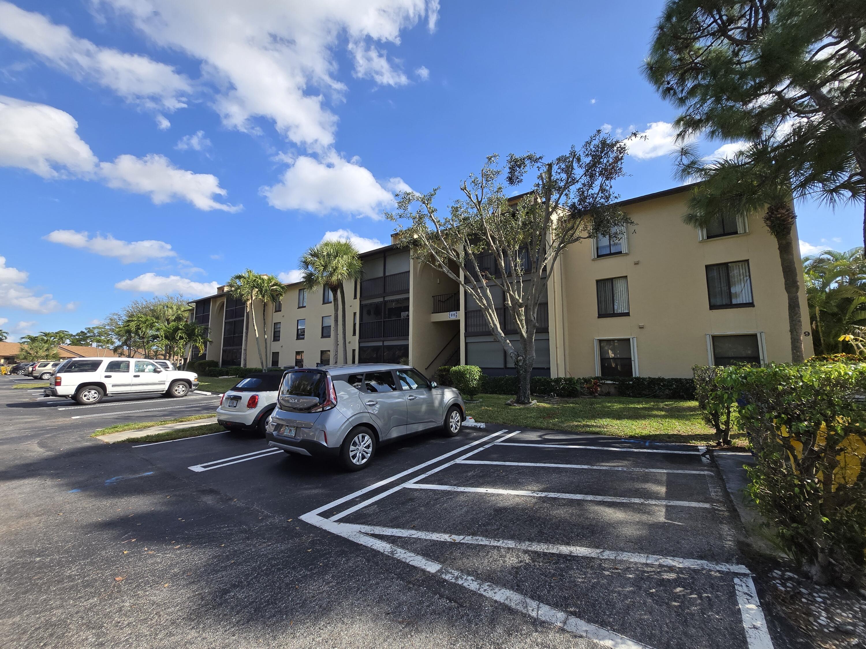 PINE RIDGE NORTH VILLAGE - Residential