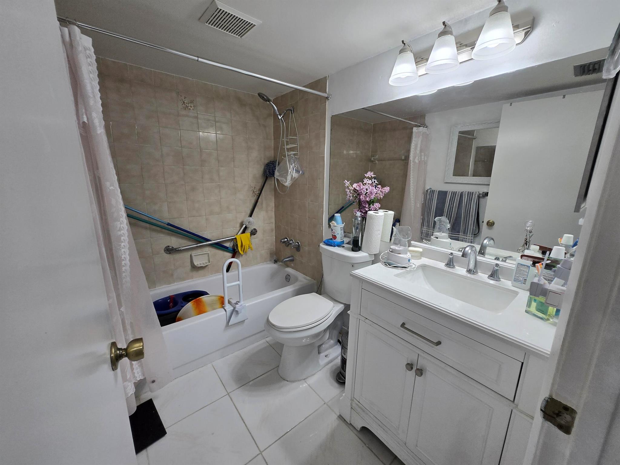 PINE RIDGE NORTH VILLAGE - Residential