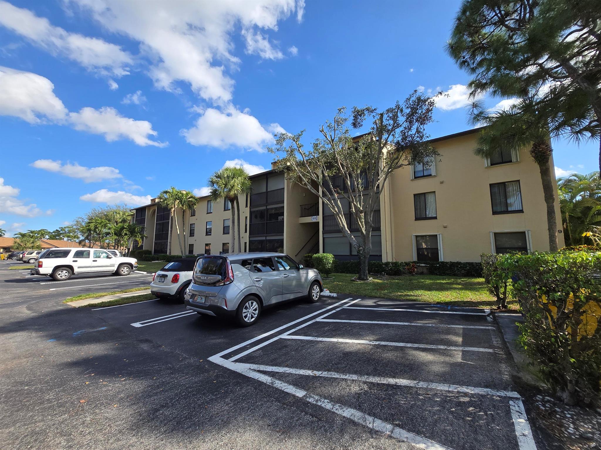 PINE RIDGE NORTH VILLAGE - Residential