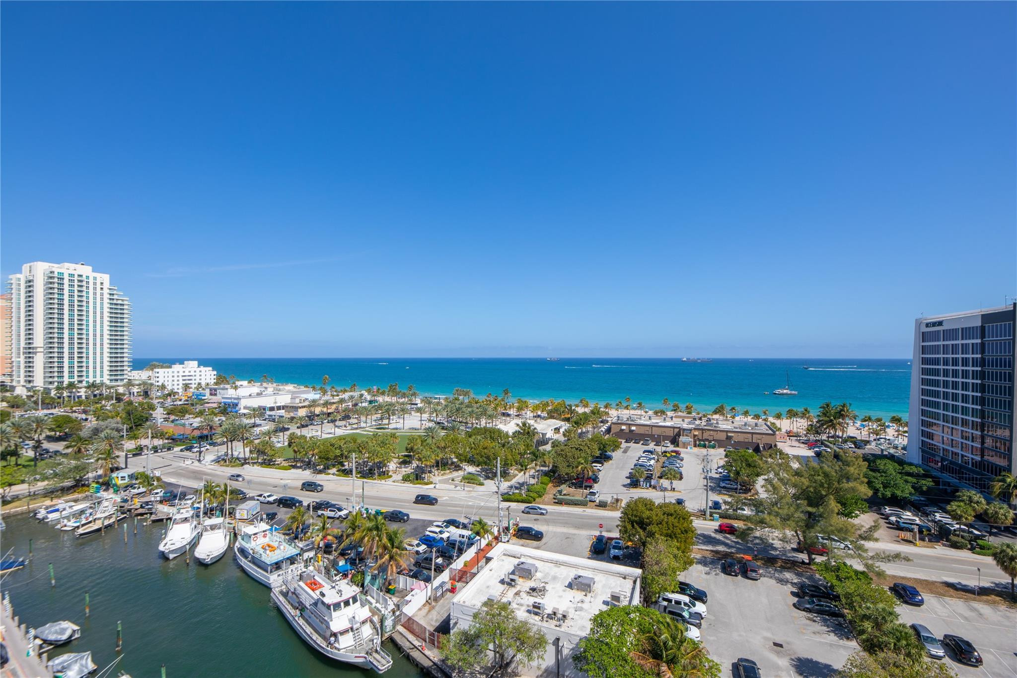 Venetian Condominium - Residential