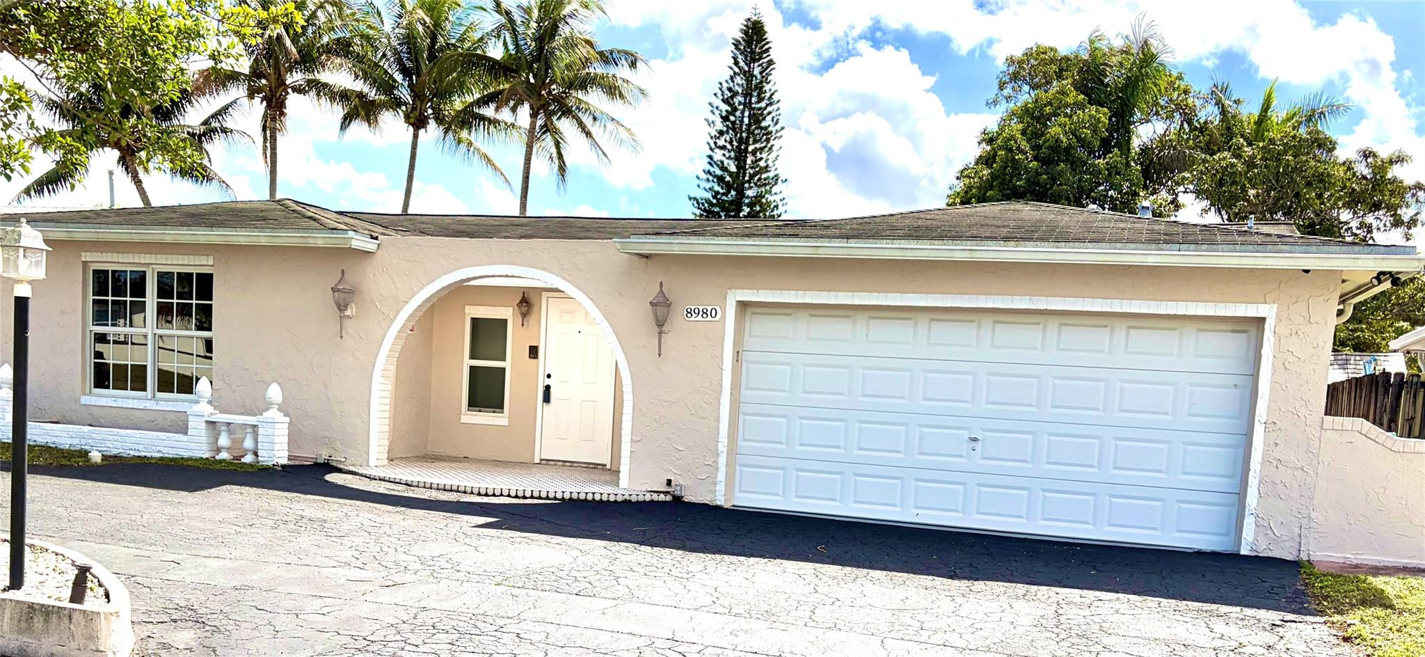 Sunrise Golf Village Sec - Residential