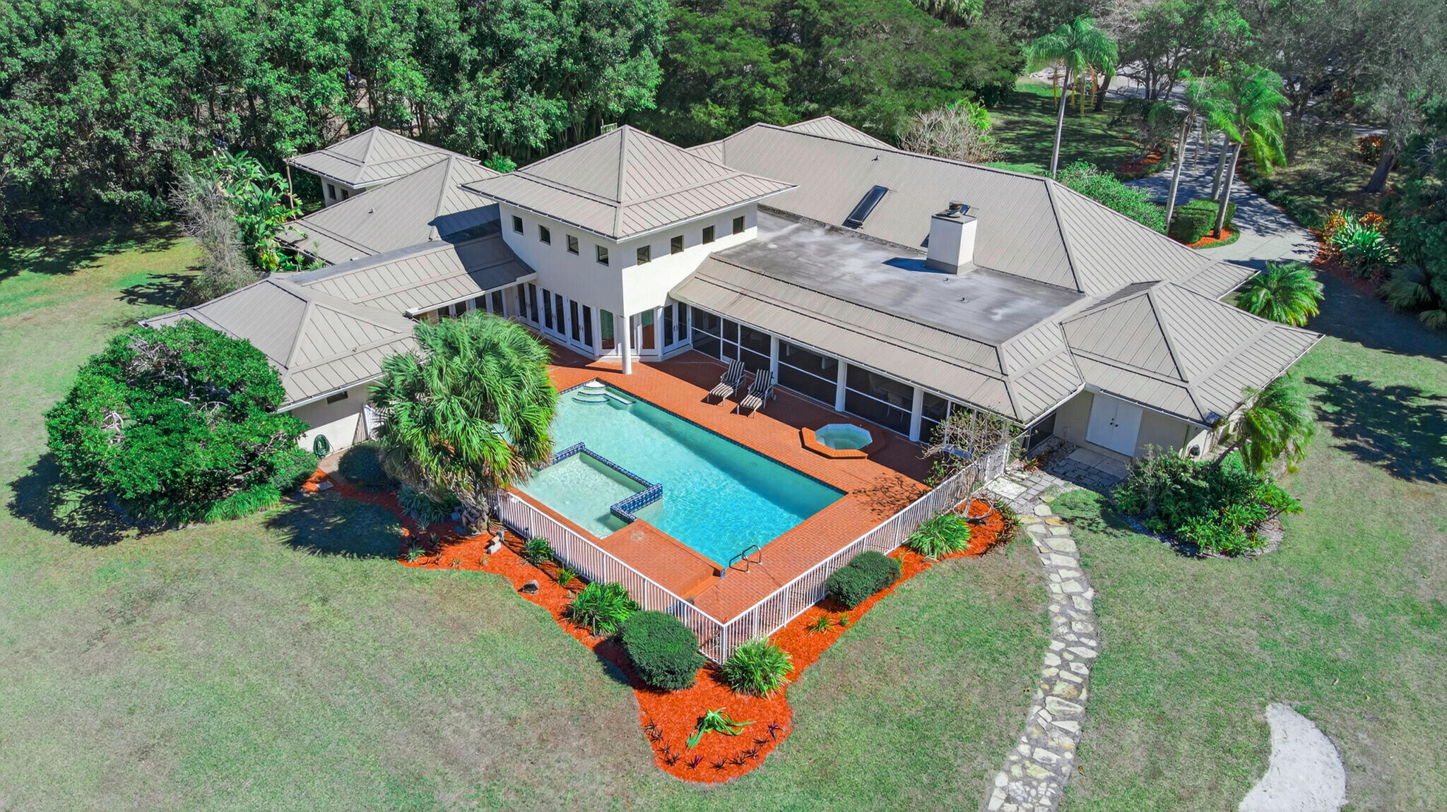 STEEPLECHASE HORSESHOE ACRES WEST - Residential