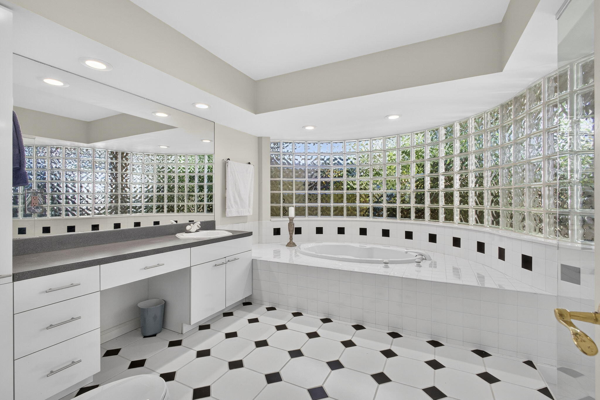 STEEPLECHASE HORSESHOE ACRES WEST - Residential