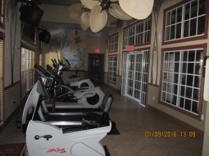 HYPOLUXOS MARINERS CAY CONDO - Residential