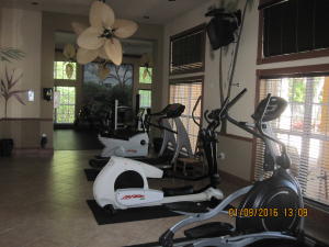 HYPOLUXOS MARINERS CAY CONDO - Residential