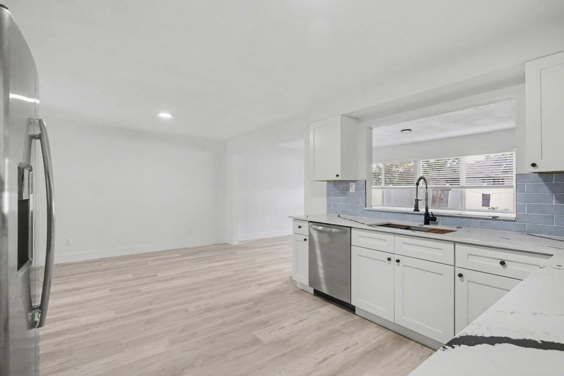 DELRAY GARDEN ESTATES 3 - Residential Lease