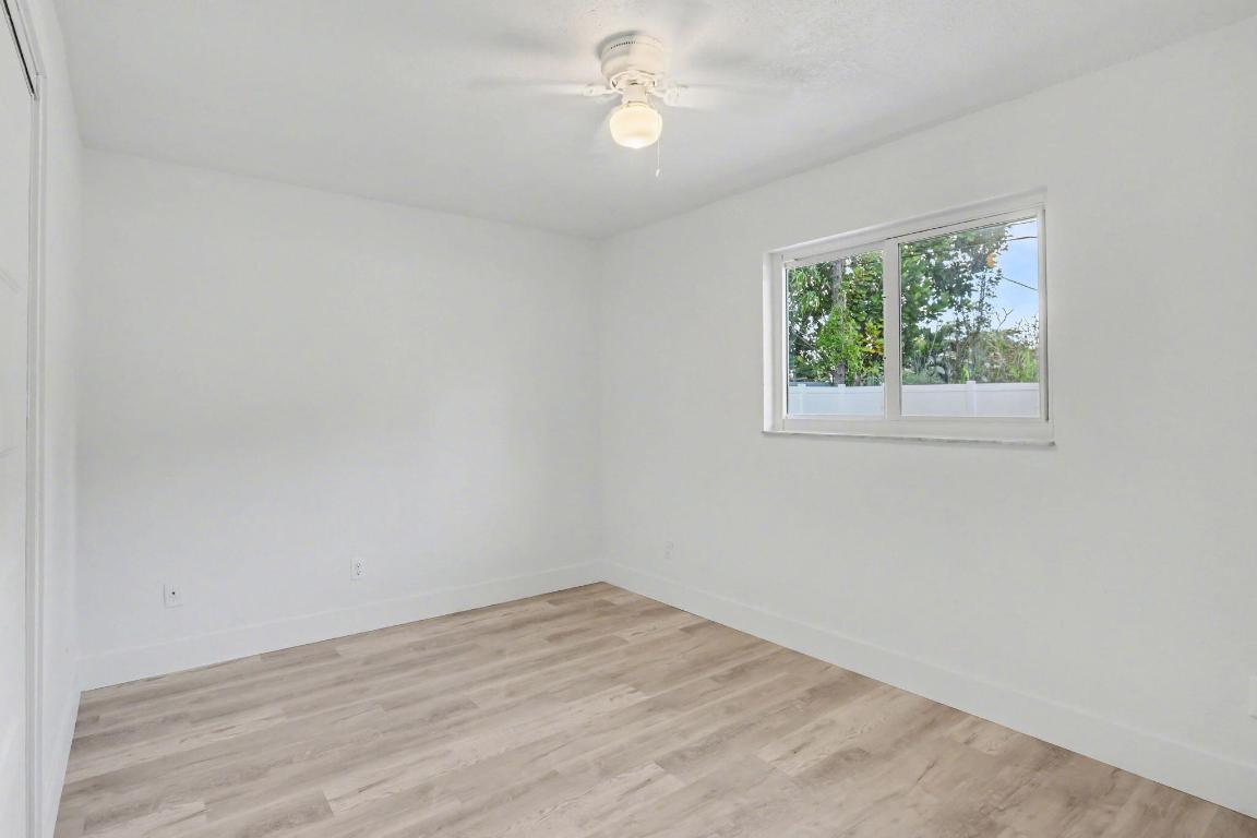 DELRAY GARDEN ESTATES 3 - Residential Lease