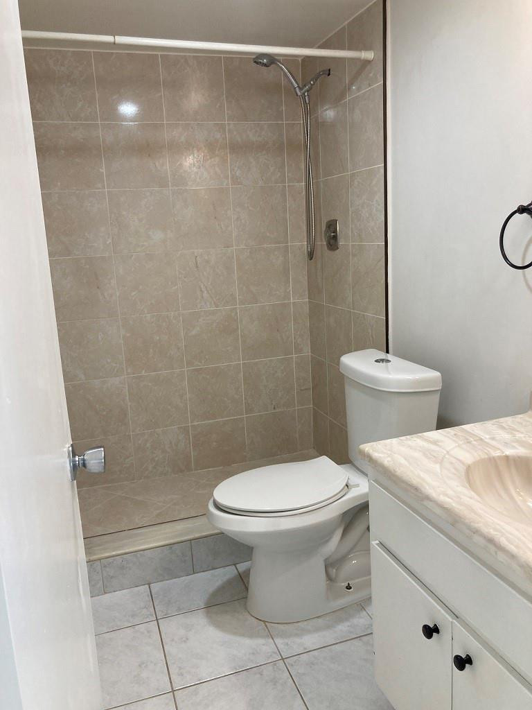 SANDALFOOT SQUIRE CONDO - Residential Lease