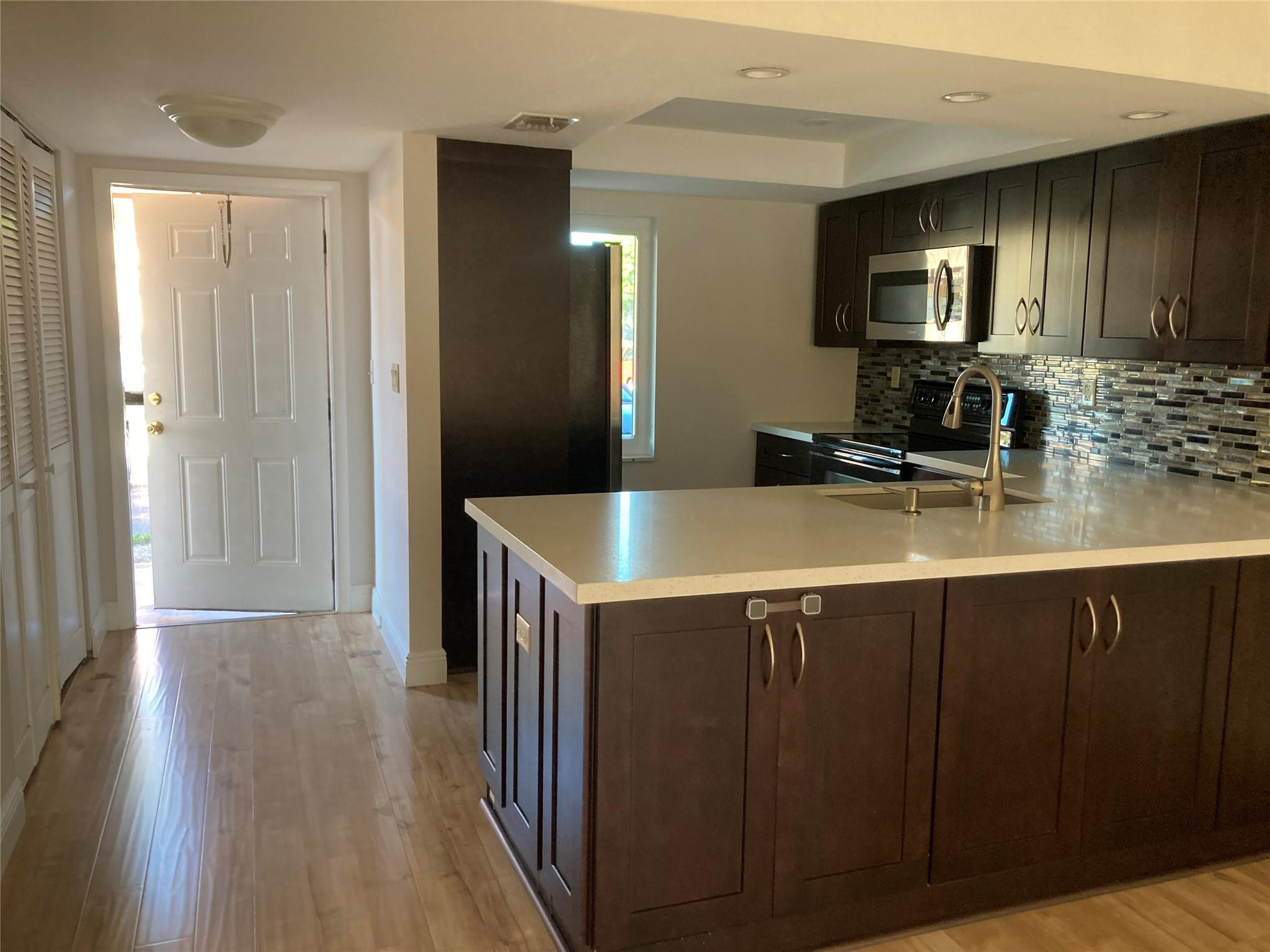 SANDALFOOT SQUIRE CONDO - Residential Lease