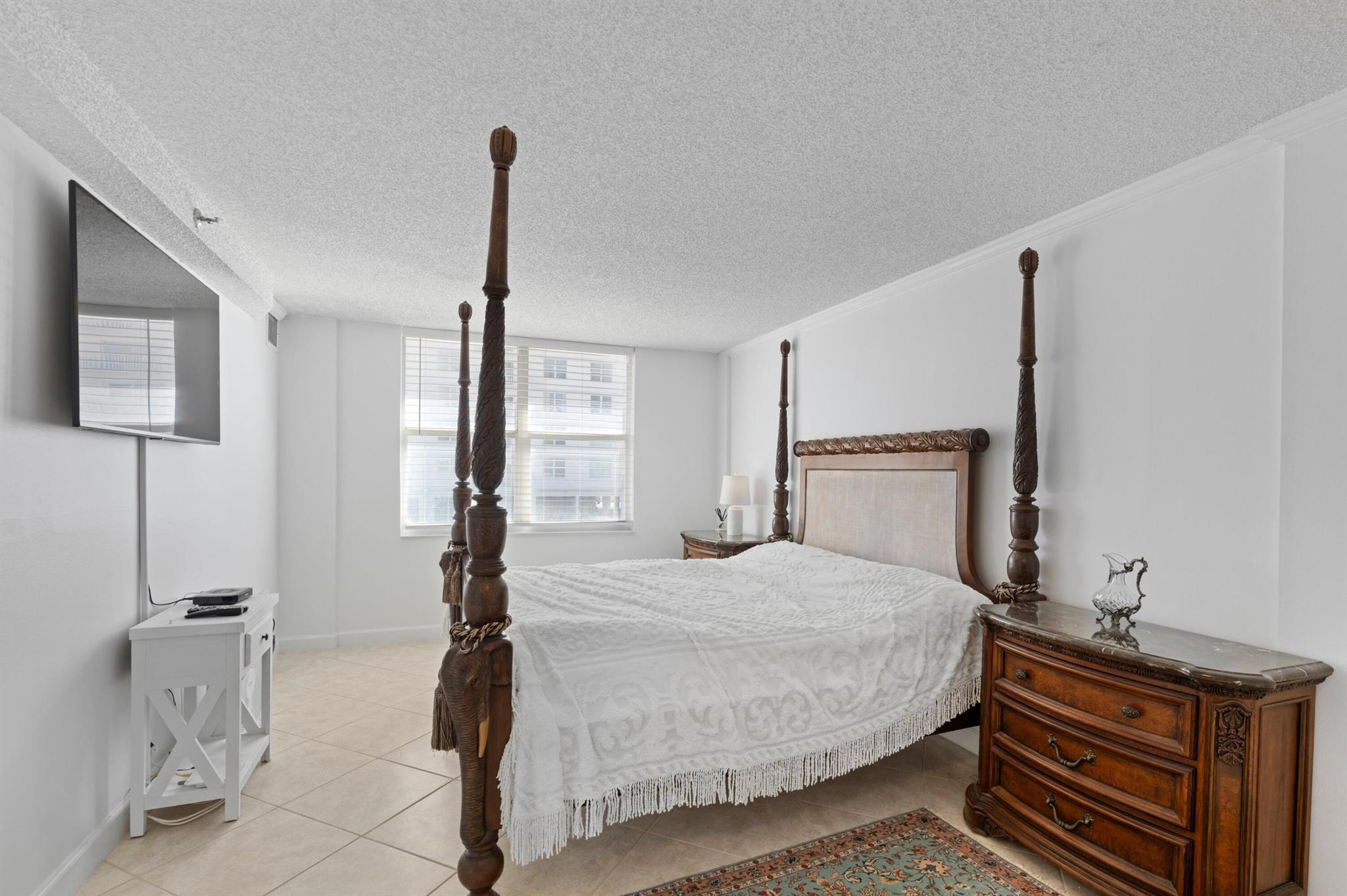 45 OCEAN CONDO - Residential Lease