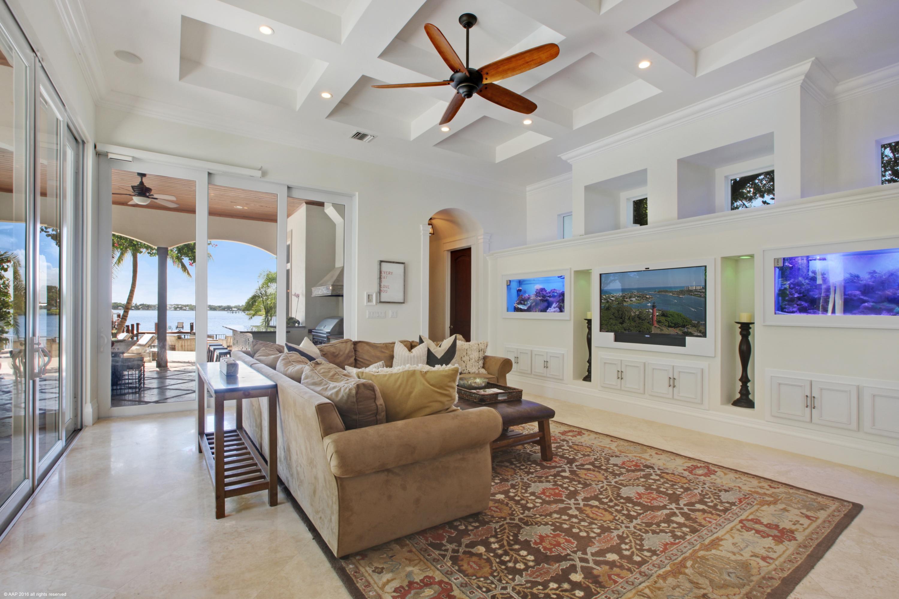 RIVERSIDE ON THE LOXAHATC - Residential