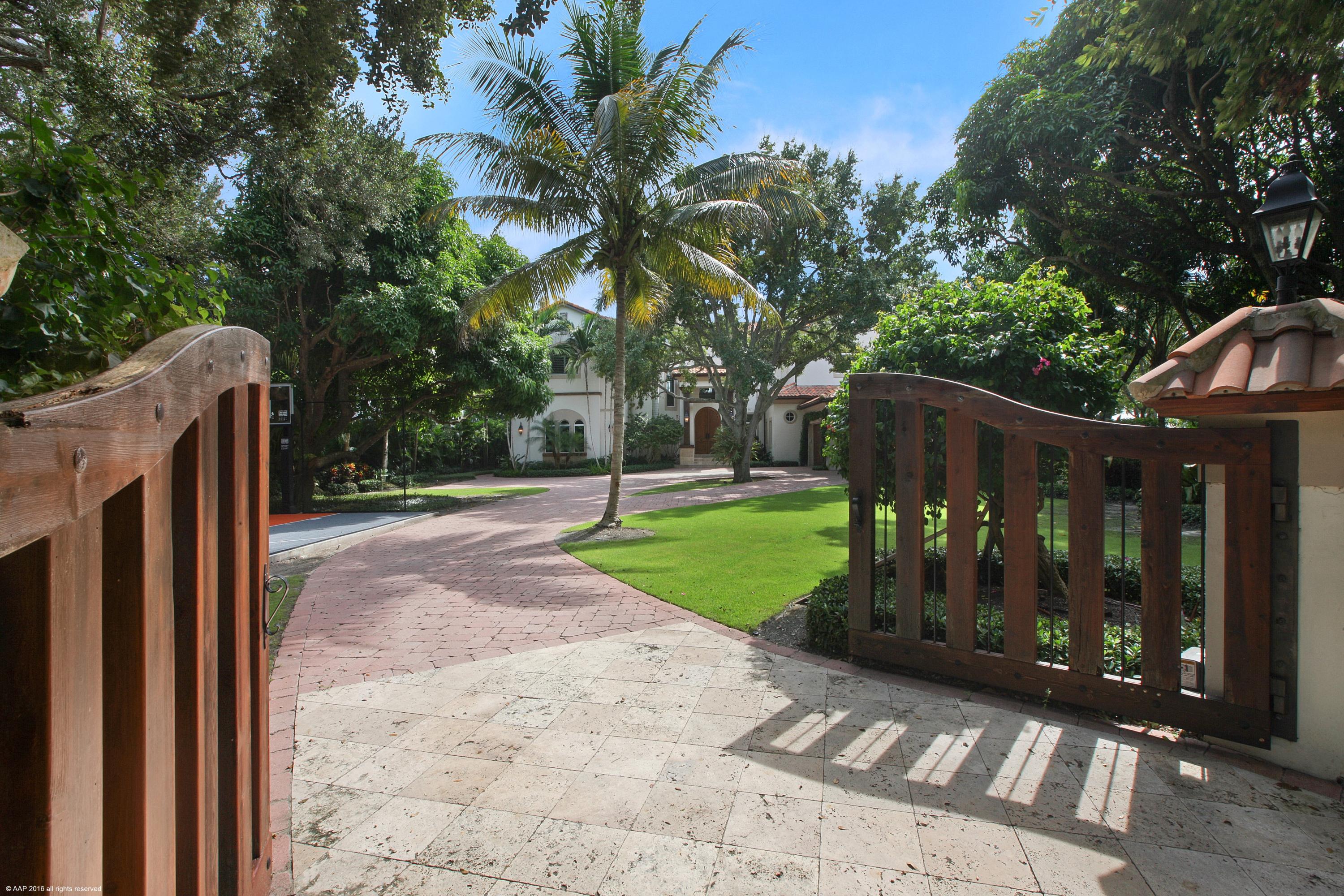 RIVERSIDE ON THE LOXAHATC - Residential