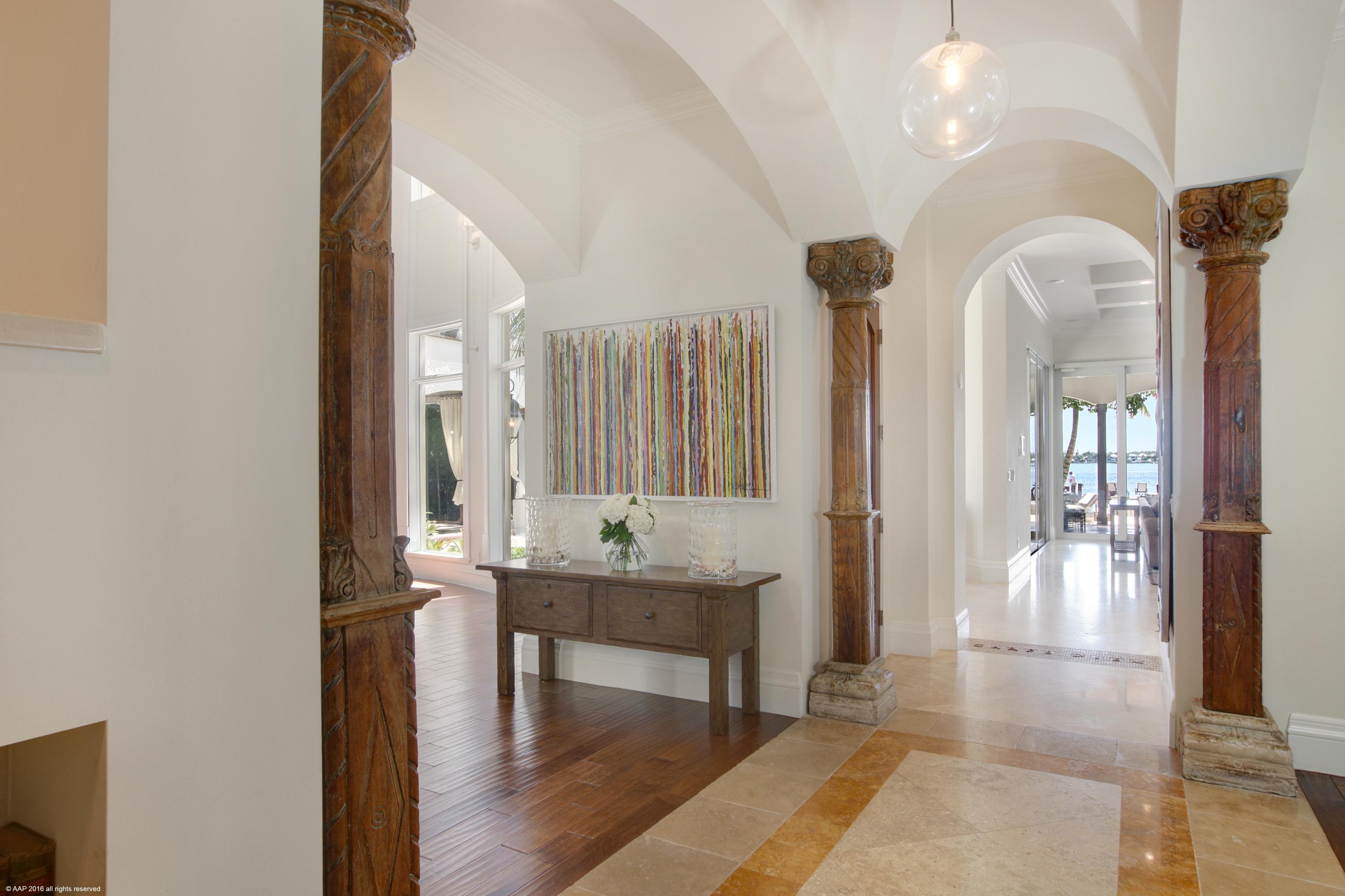 RIVERSIDE ON THE LOXAHATC - Residential