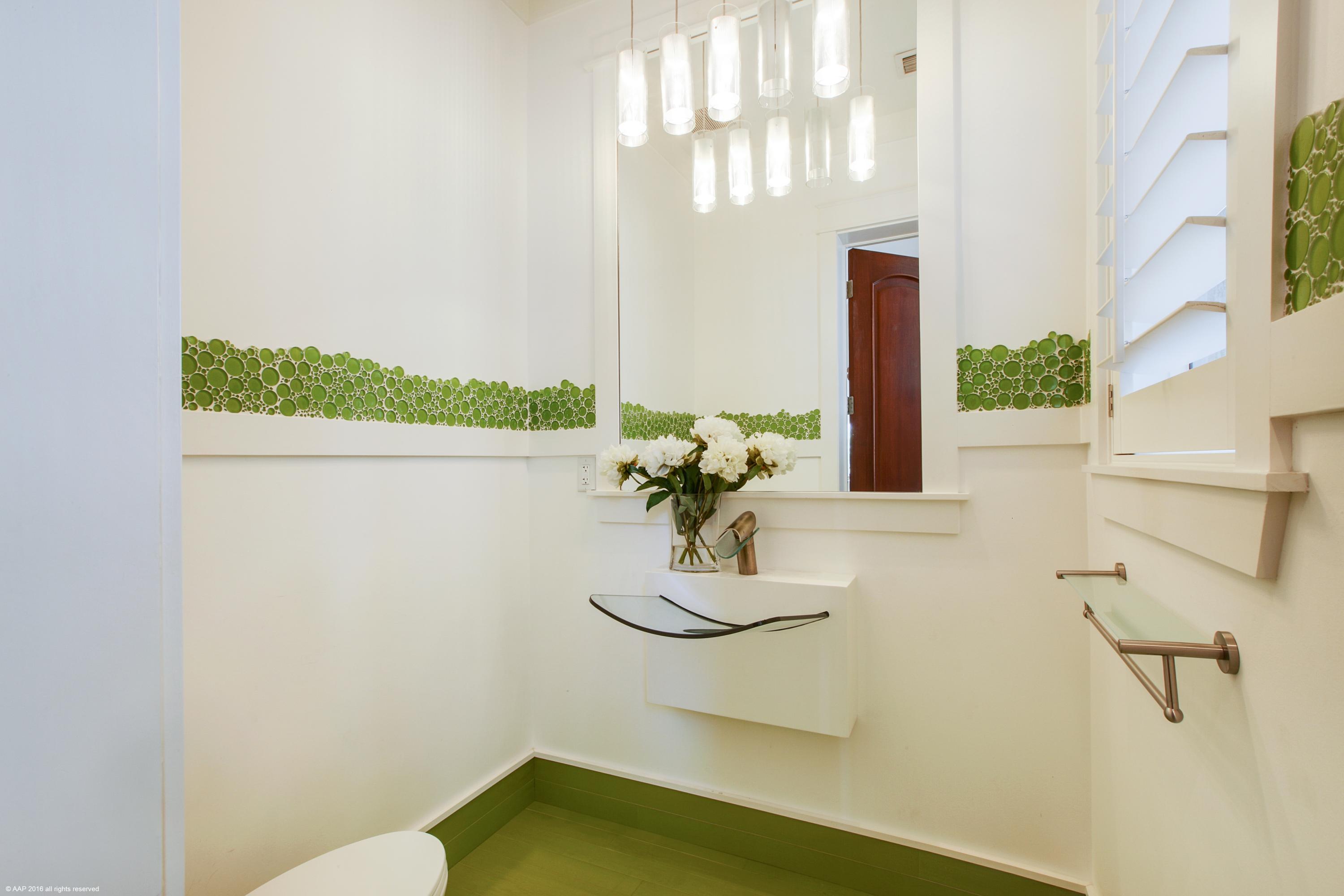 RIVERSIDE ON THE LOXAHATC - Residential