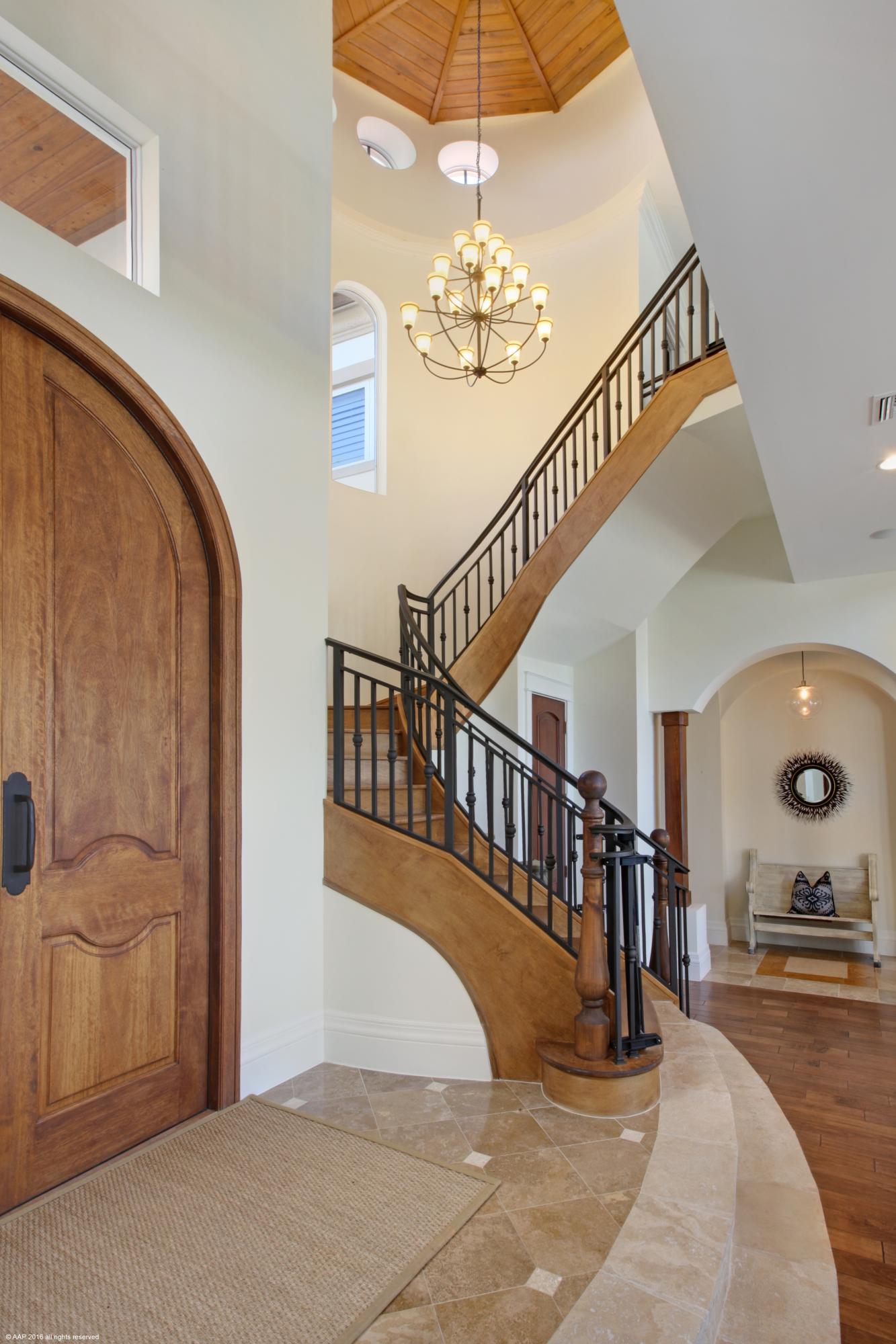 RIVERSIDE ON THE LOXAHATC - Residential