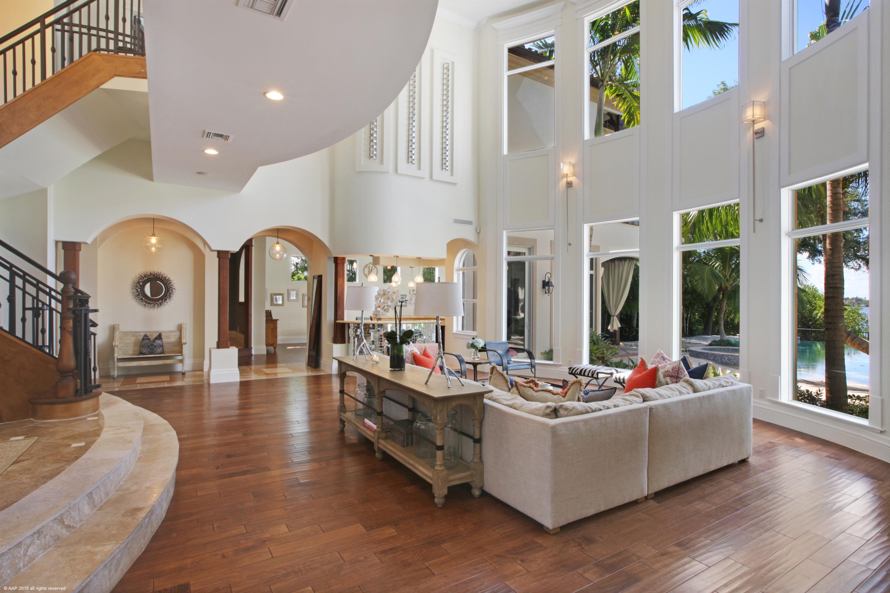 RIVERSIDE ON THE LOXAHATC - Residential