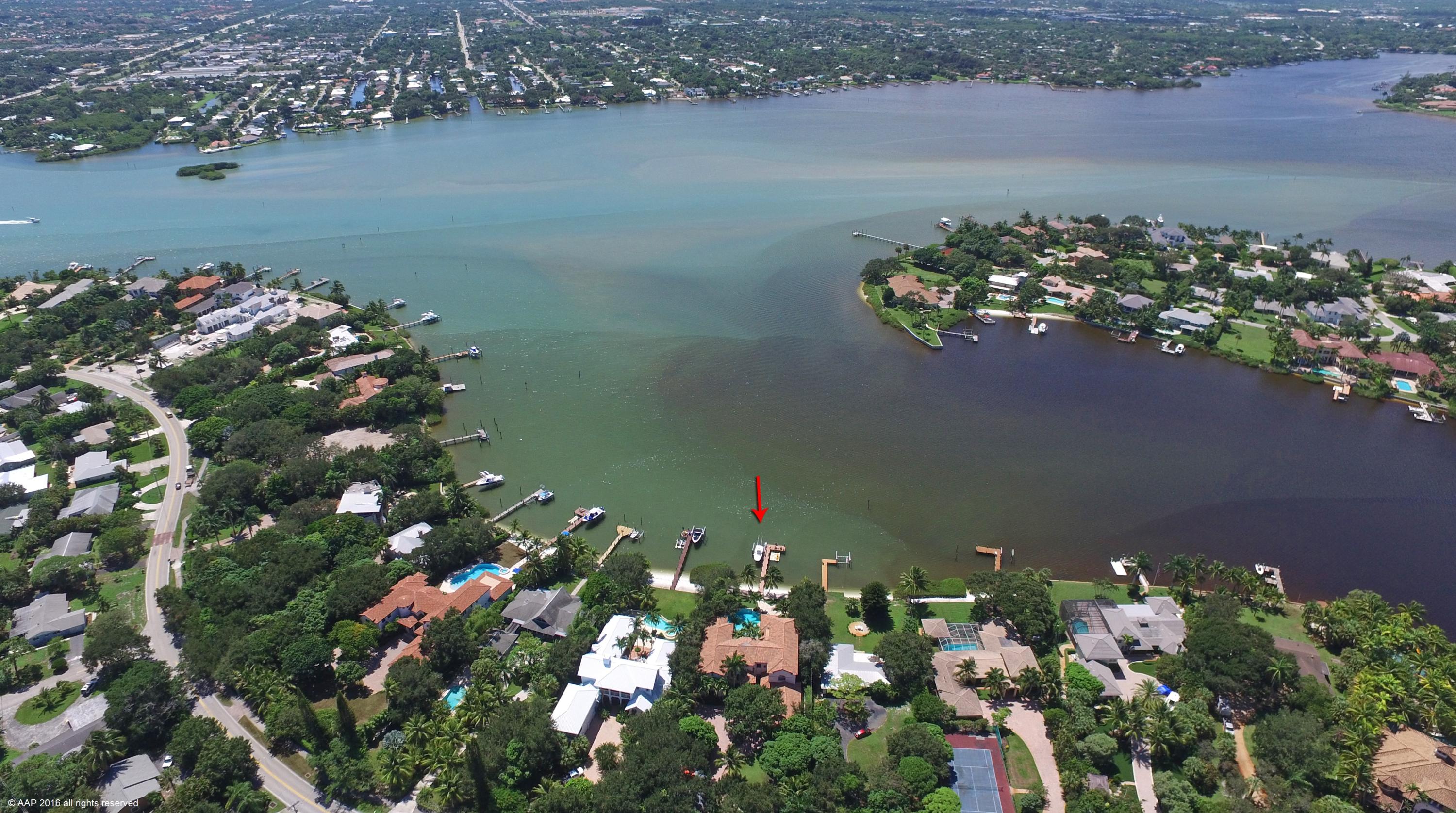 RIVERSIDE ON THE LOXAHATC - Residential
