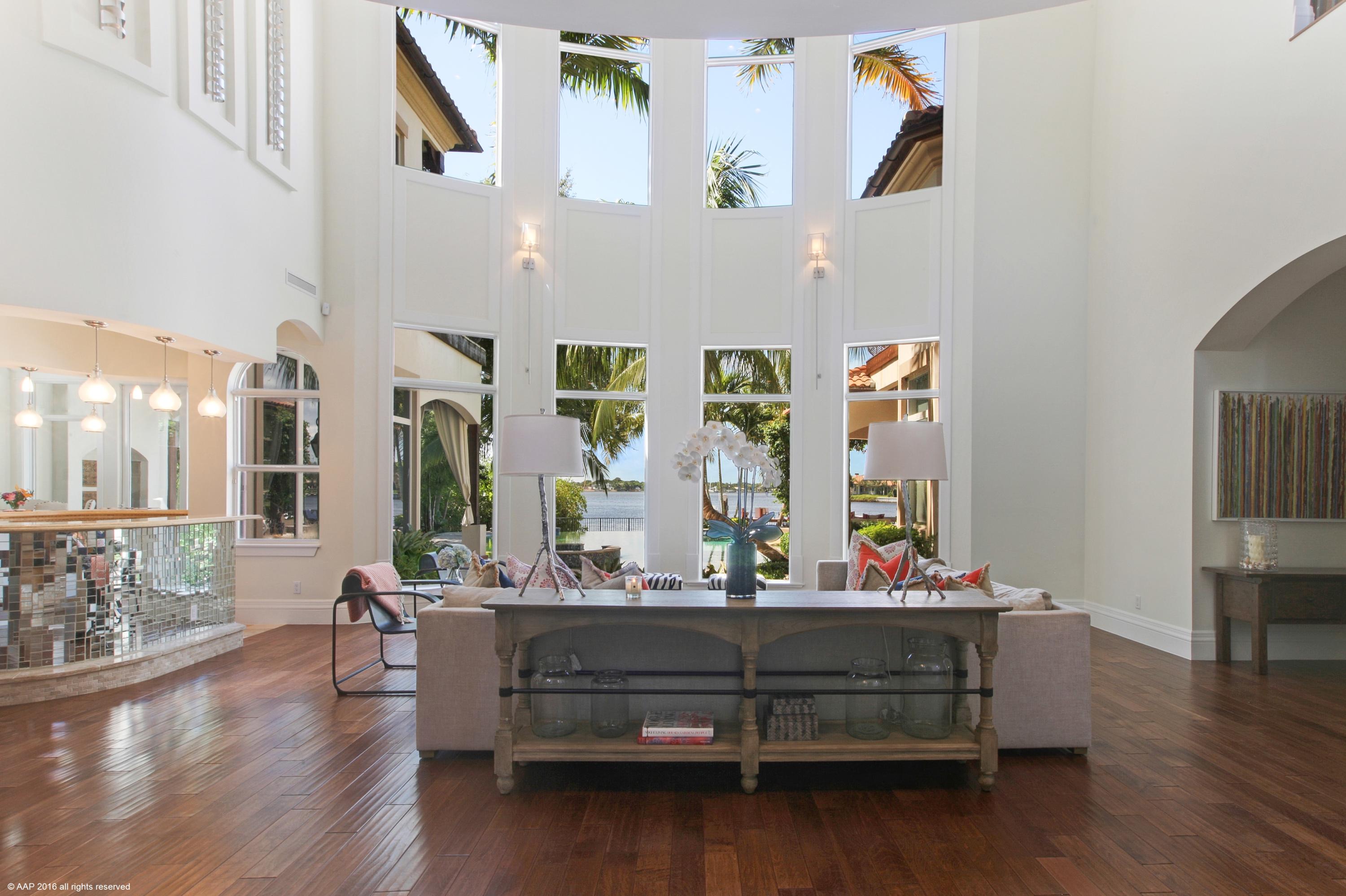 RIVERSIDE ON THE LOXAHATC - Residential