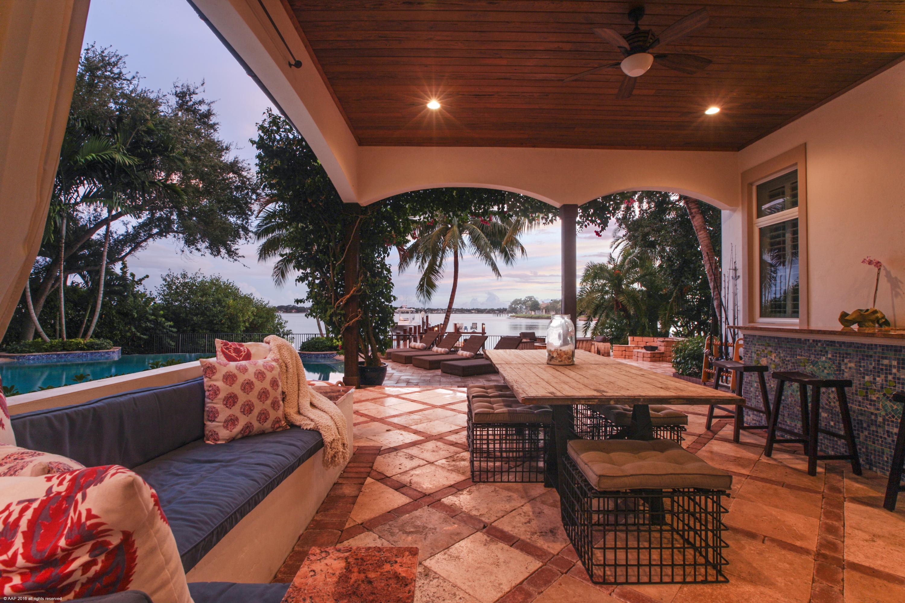 RIVERSIDE ON THE LOXAHATC - Residential