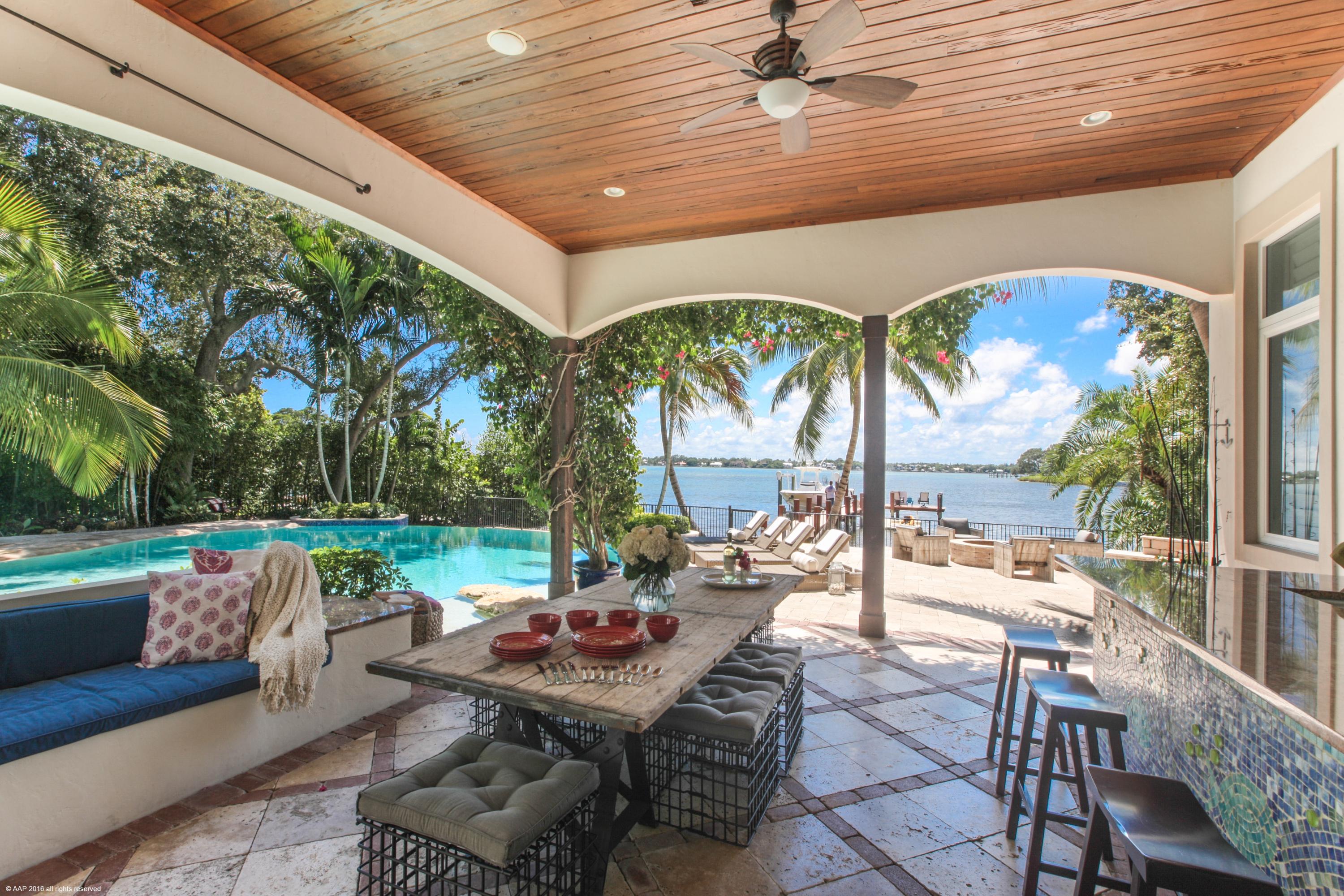 RIVERSIDE ON THE LOXAHATC - Residential