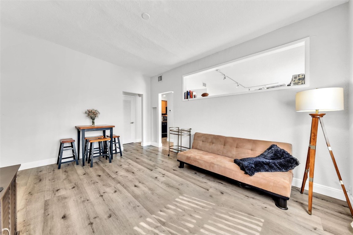 805 NE 17th Avenue 4