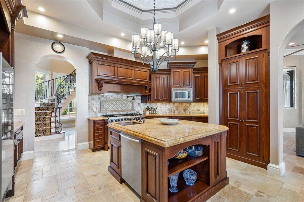 CASSEEKEY ISLAND AT JONATHANS LANDING - Residential