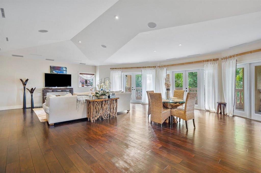 CASSEEKEY ISLAND AT JONATHANS LANDING - Residential