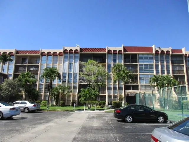 2001 Atlantic Shores Blvd Unit 207  