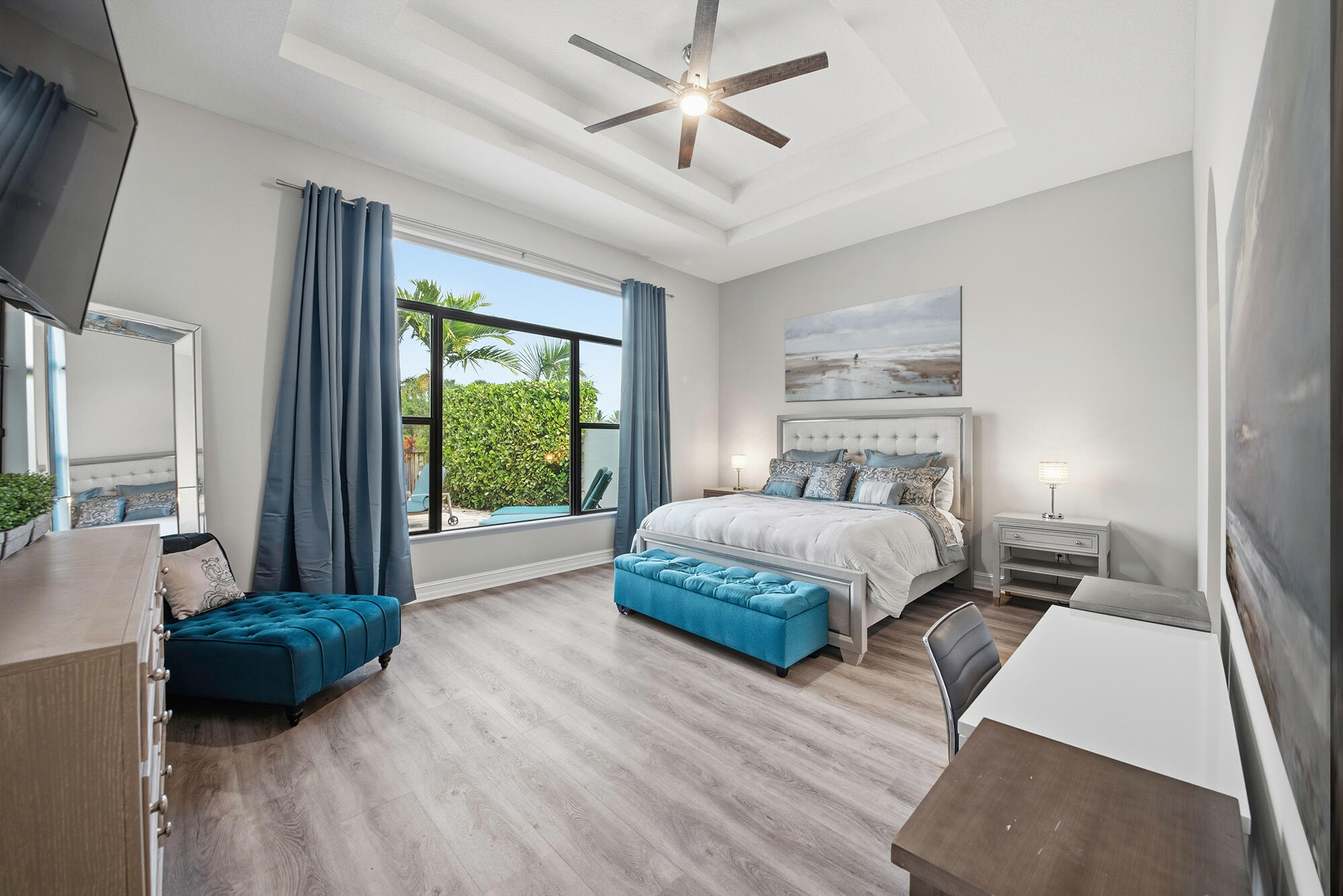 PALM MEADOWS ESTATES - Residential