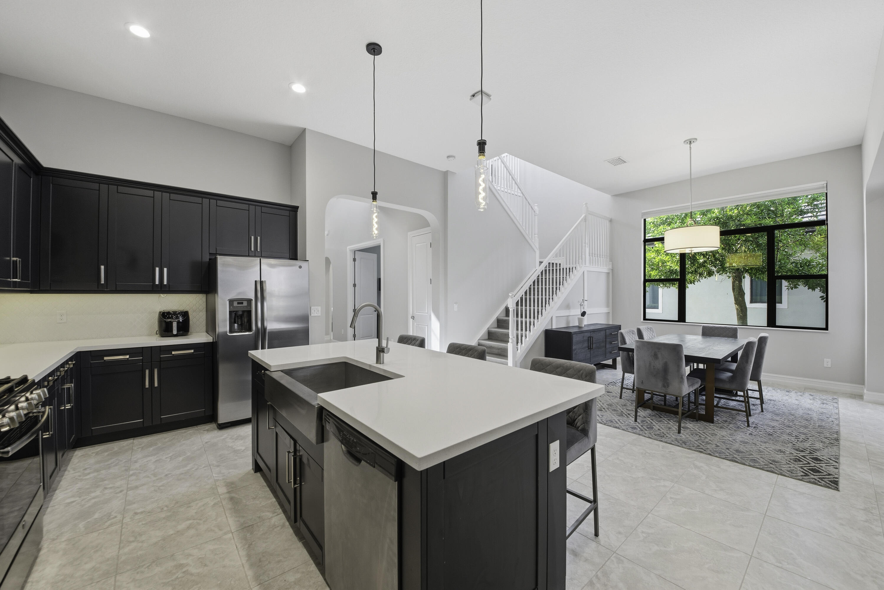 PALM MEADOWS ESTATES - Residential