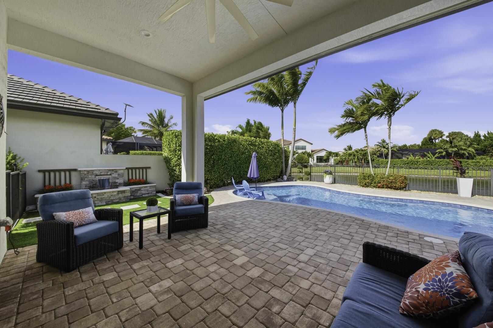 PALM MEADOWS ESTATES - Residential