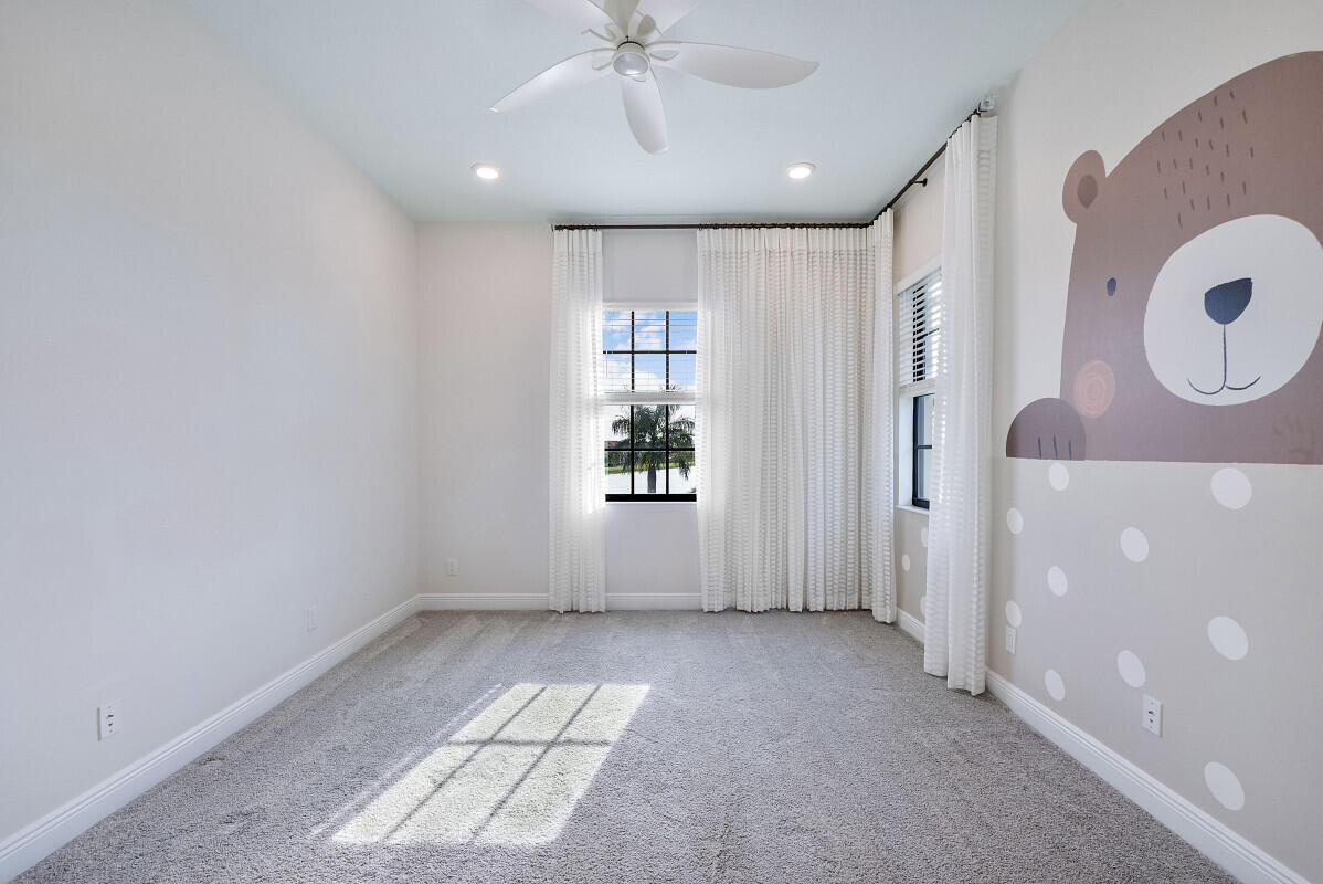 PARKLAND BAY - Residential