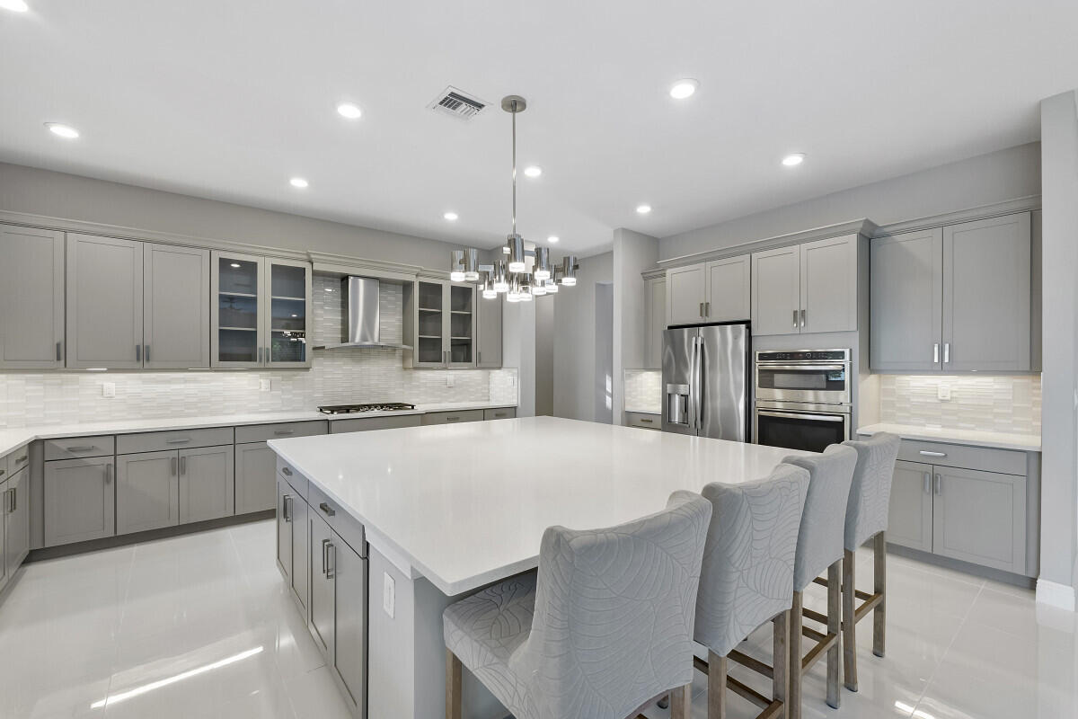 PARKLAND BAY - Residential