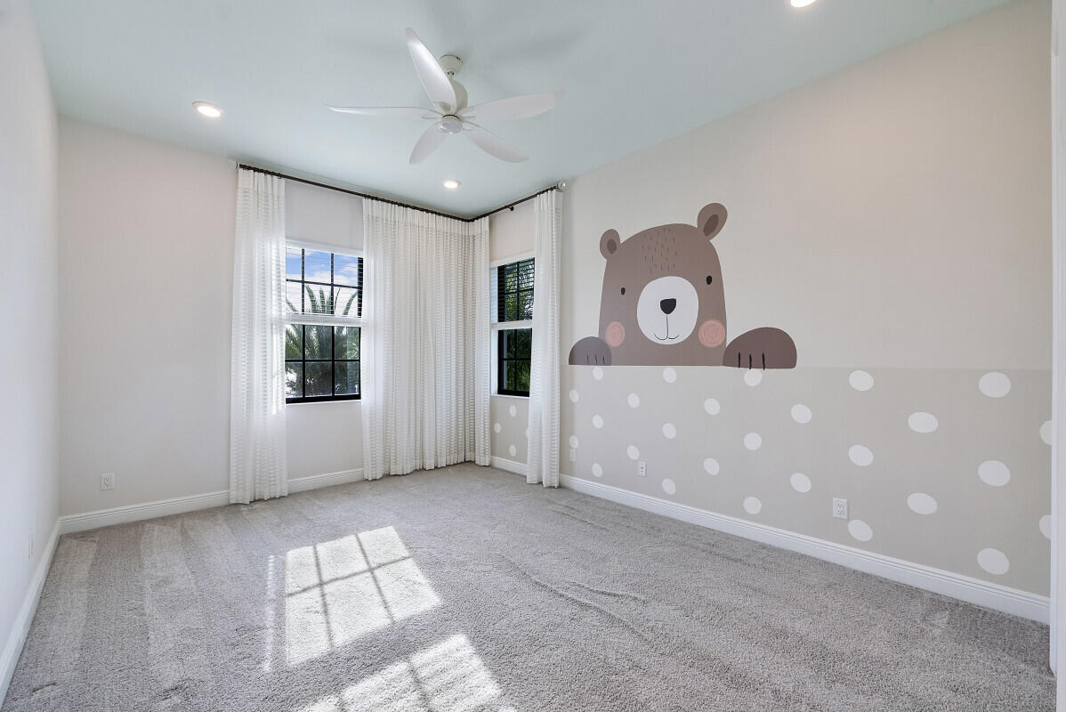 PARKLAND BAY - Residential
