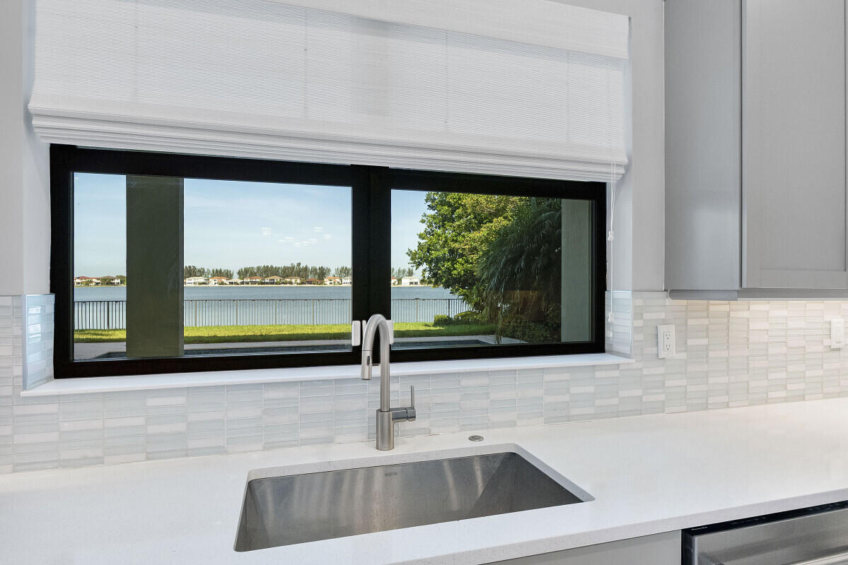 PARKLAND BAY - Residential