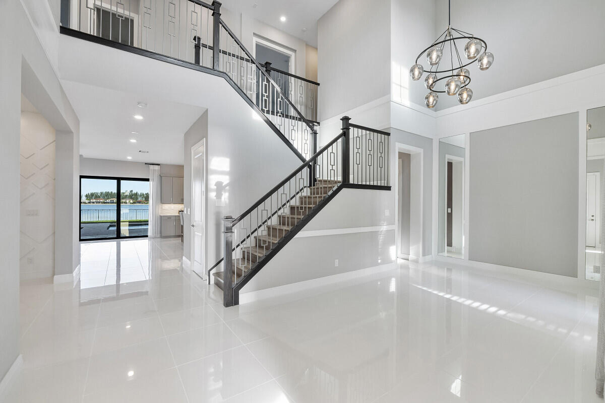 PARKLAND BAY - Residential