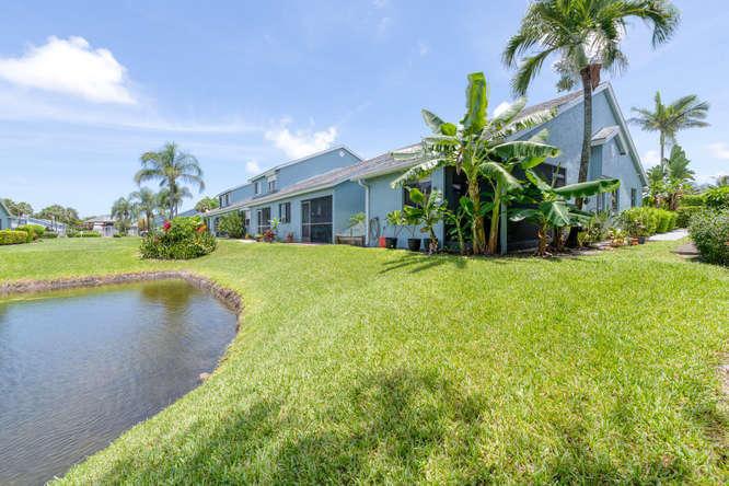 3895 Island Club Circle W