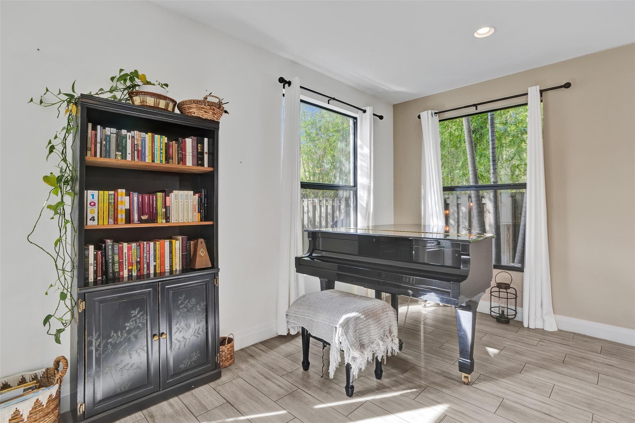 South Middle River - Residential