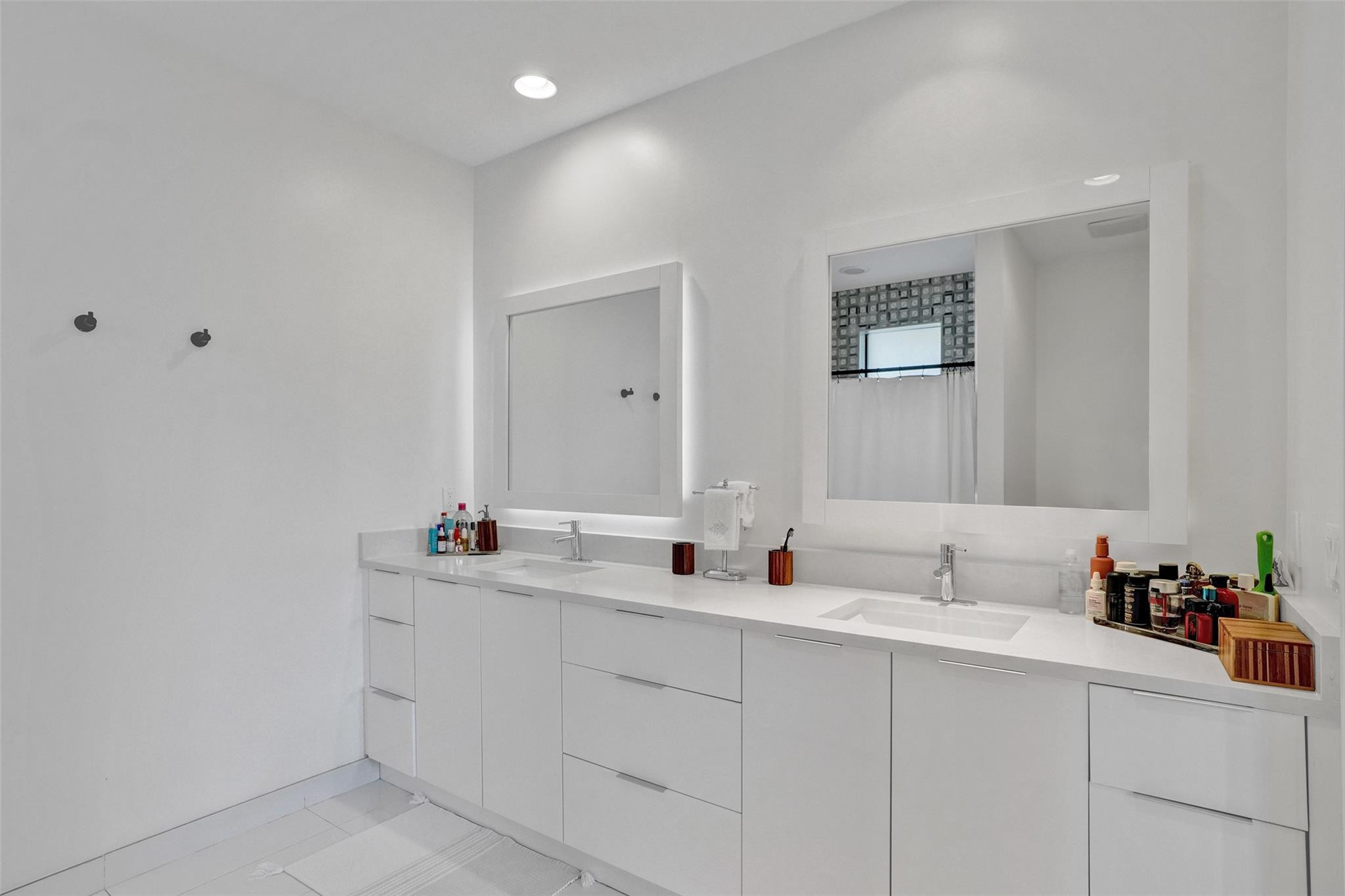 South Middle River - Residential