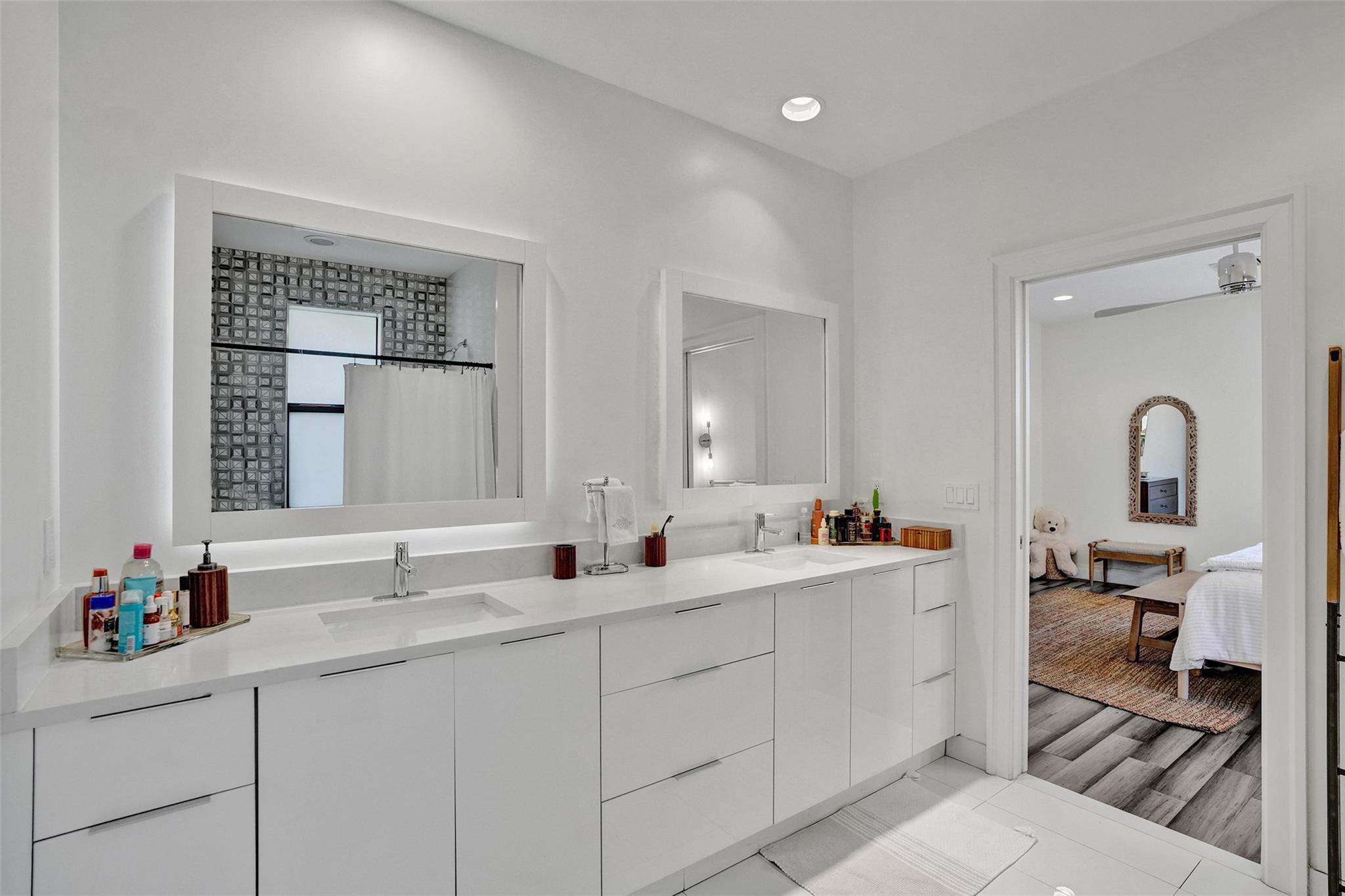 South Middle River - Residential