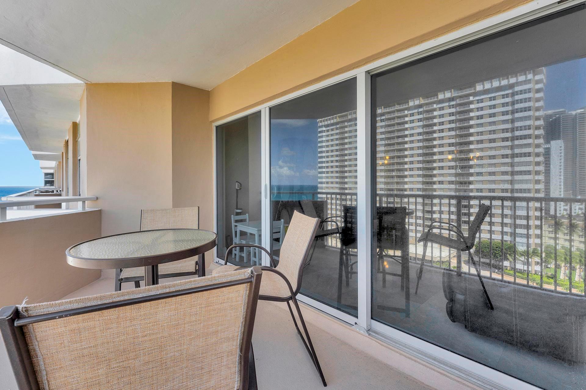 Hemispheres condo - Residential