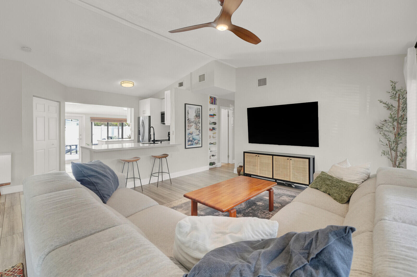 WILTON ESTATES RESUB - Residential