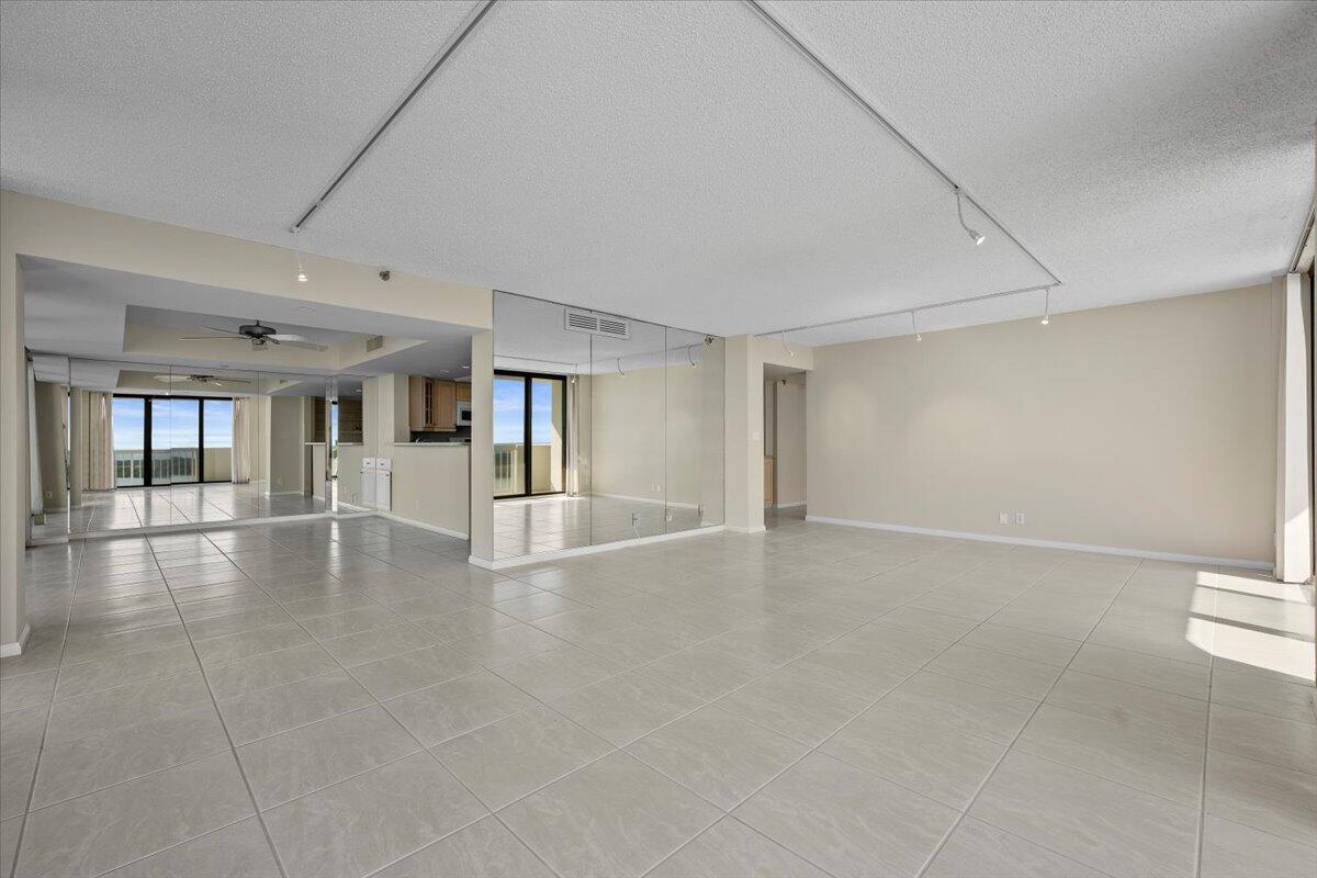 OLD PORT COVE TOWER EAST CONDO - Residential