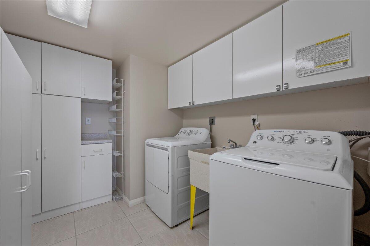 OLD PORT COVE TOWER EAST CONDO - Residential