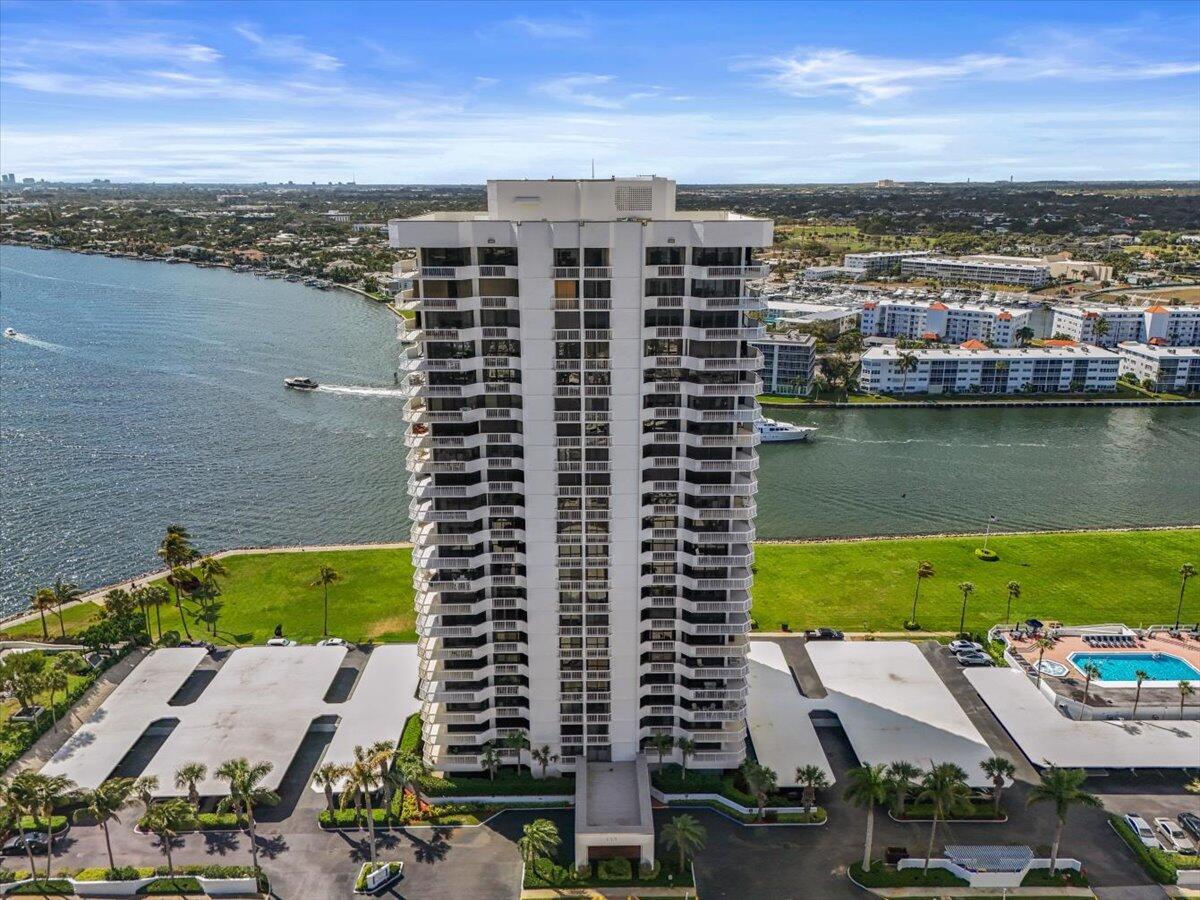 OLD PORT COVE TOWER EAST CONDO - Residential