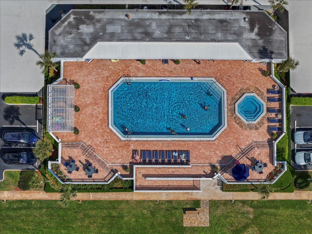 OLD PORT COVE TOWER EAST CONDO - Residential