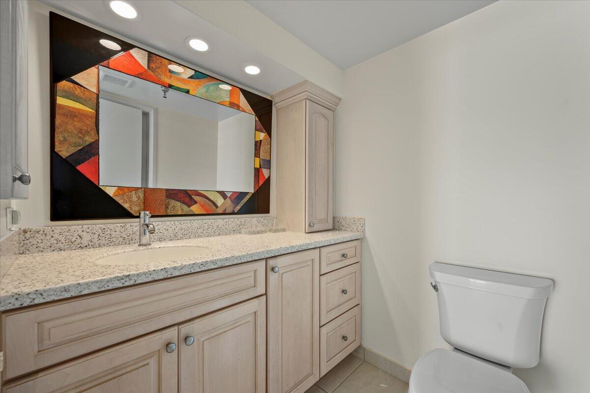 OLD PORT COVE TOWER EAST CONDO - Residential