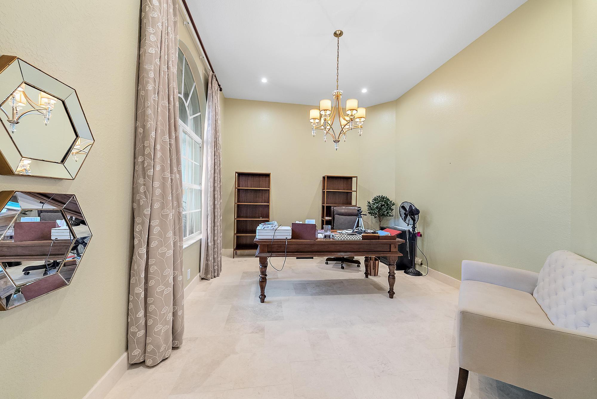 SADDLE TRAIL PARK OF WELL - Residential