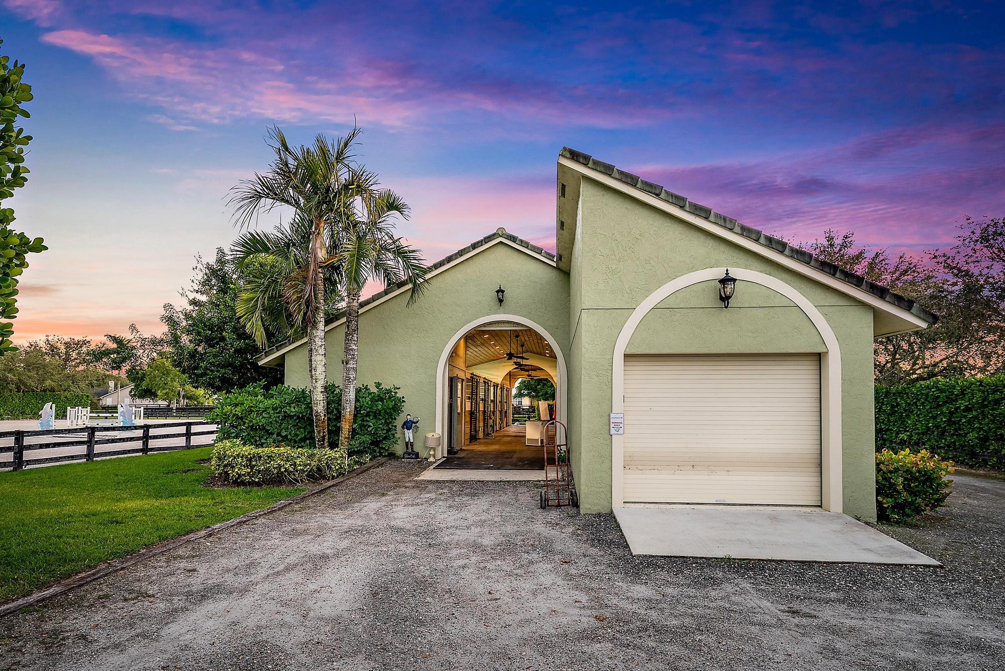 SADDLE TRAIL PARK OF WELL - Residential